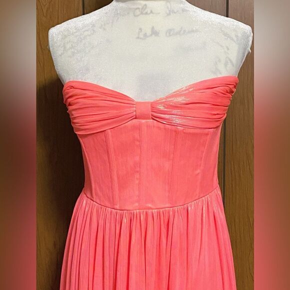 Bronx and Banco Florence Strapless Metallic Gown size L - Picture 7 of 11